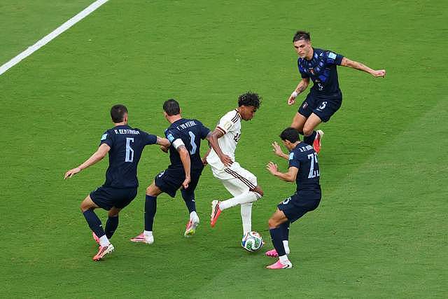 1-0！世界杯夺冠热门第1出线：送乌拉圭出局 还帮了一把韩国 - 1