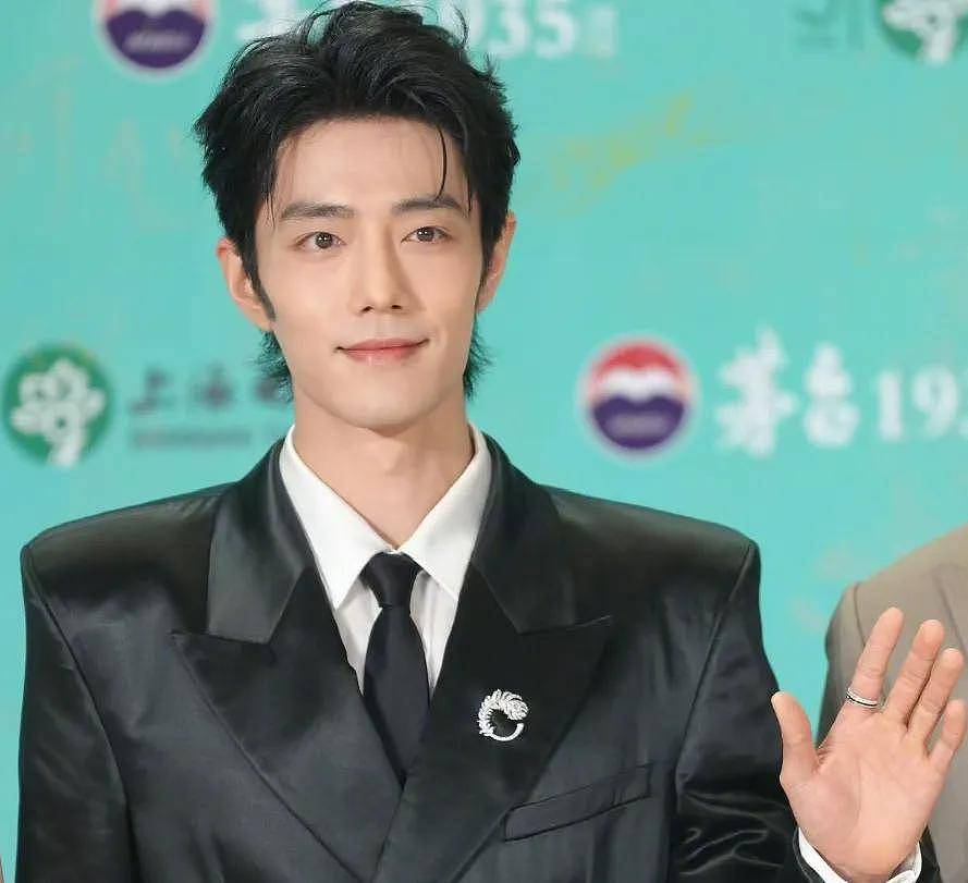 白玉兰奖红毯生图来了！杨幂脸上凸起一条线，杨紫用力过猛妆太浓 - 27