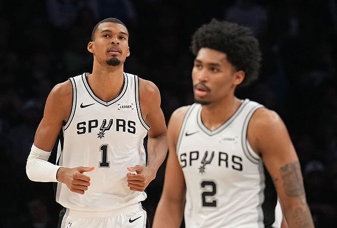 马刺濒临绝境但仍有希望！ESPN：哈珀G3该进首发解放文班 - 1