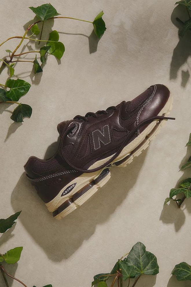 Ronnie Fieg 与 New Balance 推出首款原创鞋型「2011」以纪念双方合作 15 周年 - 12