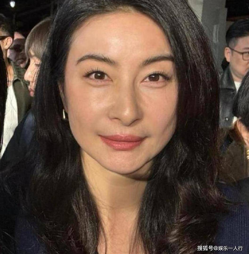 豪门梦彻底破灭？郭晶晶一句没有锤死霍启山婚讯，娜然这半个月吃的流量全得吐出来 - 4
