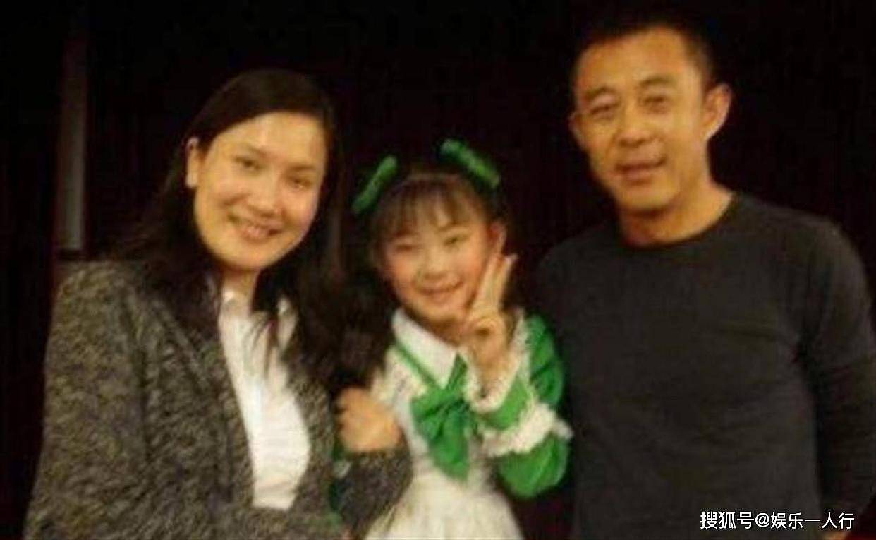一出月子便携子净身离去，13年后她回金鹰台提名，前夫哥真高攀不起了 - 13