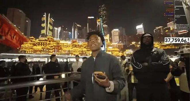 靠黑人笑话起家的甲亢哥，用两年时间成了代表世界大同的文化大使 - 17