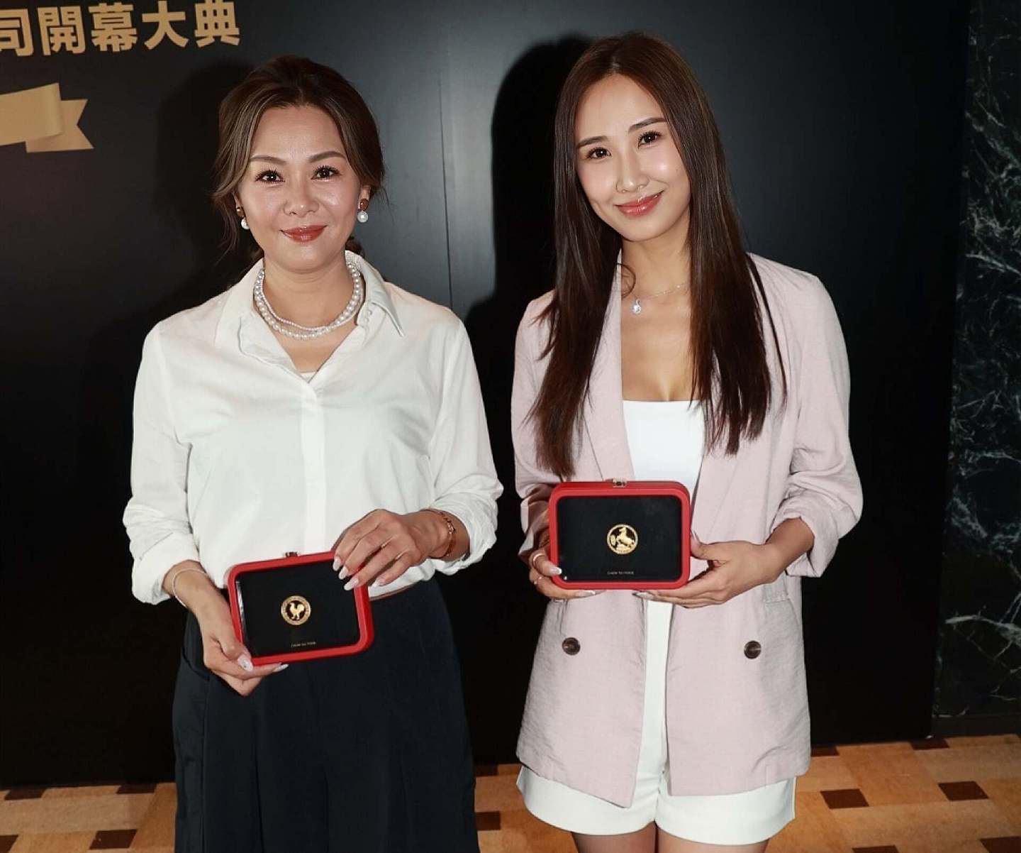香港知名女星突然宣布复出,退圈三十几年,移民新西兰低调离婚 - 3