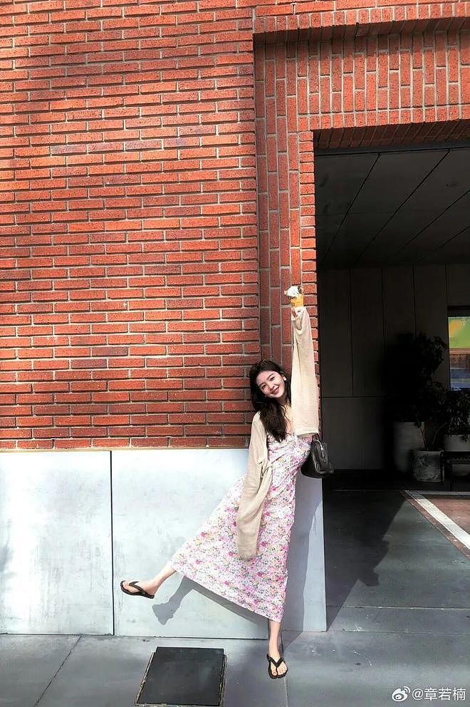 原来，她们承包了整个少女时代的衣橱 - 22