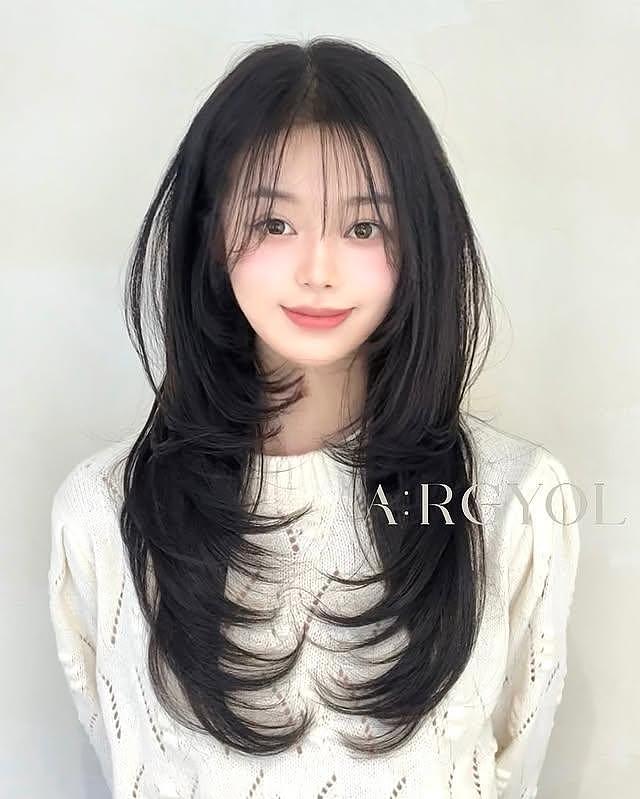 素丝裁韵：韩式层次感黑长直的清新美学 - 1