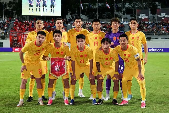 国足客场小胜新加坡：胜利可喜，混乱可惜 - 8