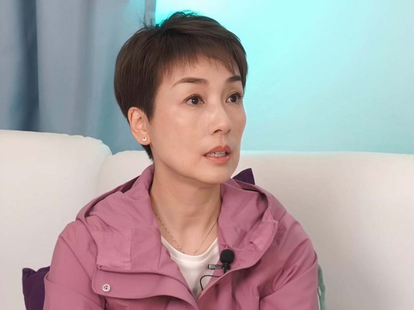 香港知名演员转型拍短剧,网友质疑遭降格,拿下视后两年无剧可拍 - 6