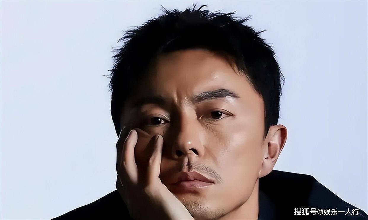 将李连杰置于脚下，被周润发五千劝退，现今成网剧的支柱 - 3