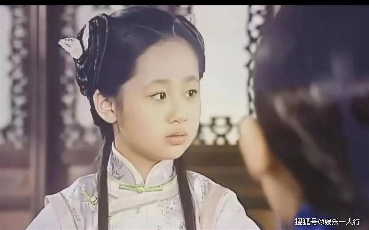 当年被宋丹丹劝“长这样别演了”的杨紫，拿了白玉兰视后第一句喊爸妈 - 3