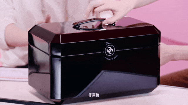 VOGUE播客回归：她们聊聊闪亮时刻 - 5
