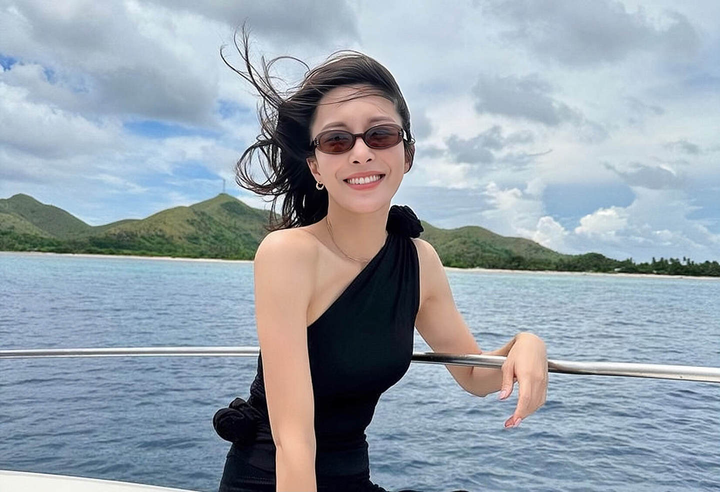 恭喜！TVB知名女星疑迎来新恋情，被曝和冻龄男神假戏真做 - 6