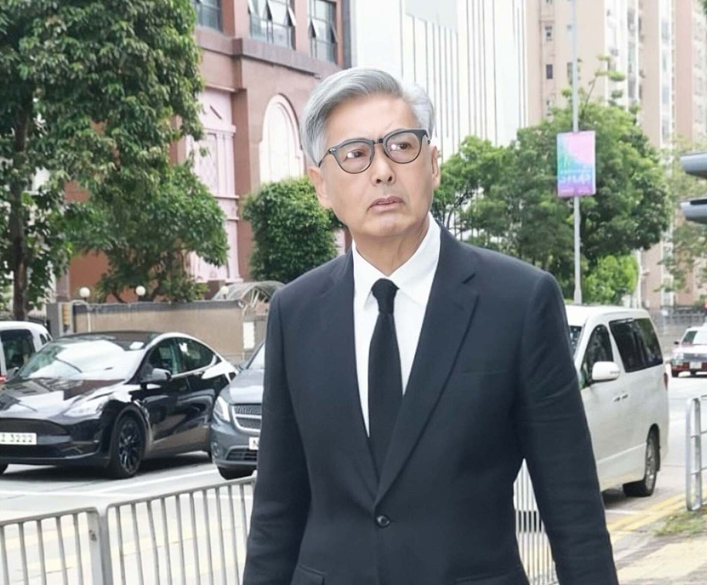 一路走好!香港知名老戏骨正式出殡,多位港星亲自到场送别 - 4