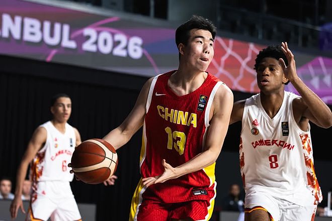 恭喜！中国男篮16岁2米03新星闪耀世少赛：新丁彦雨航轰23+6真猛 - 1