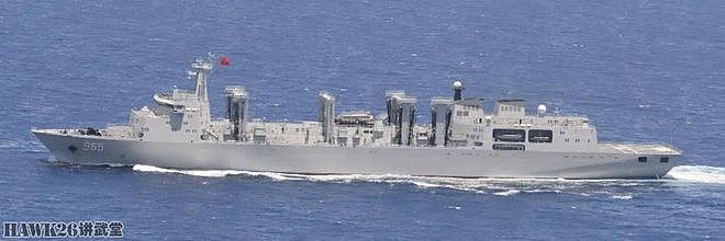 海外谈中国：世界上最大补给舰接近完工 成为航母打击群关键一员 - 8