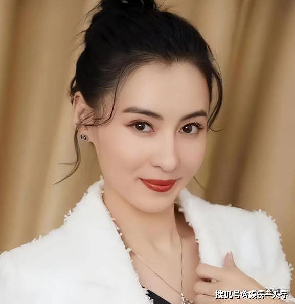 张柏芝被前经纪人索赔千万片酬,案件今日宣判:张柏芝胜诉,谢霆峰全程沉默 - 2