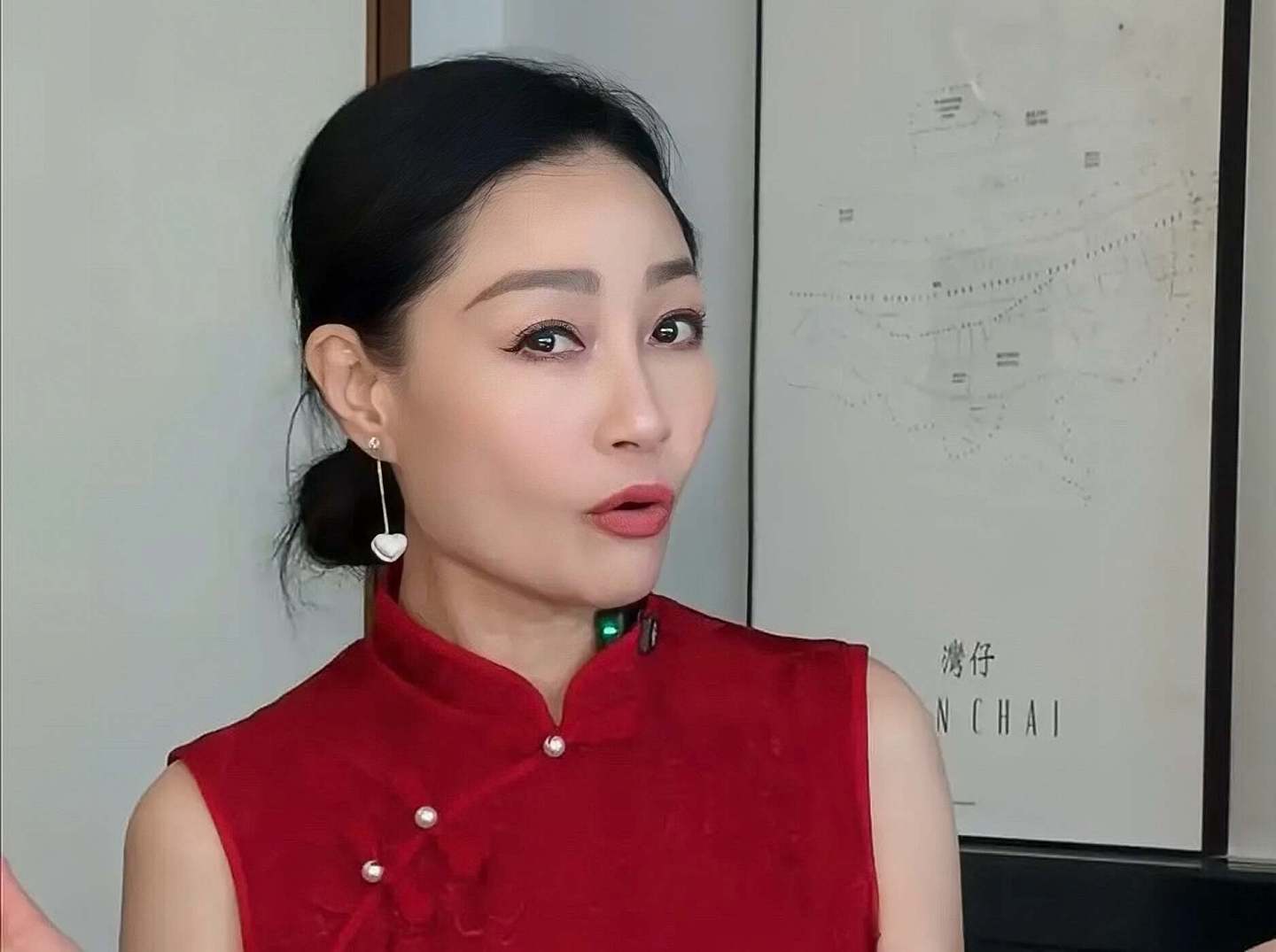突发！香港知名演员爆料遇婚恋诈骗，61岁还没结婚，享受单身状态 - 2
