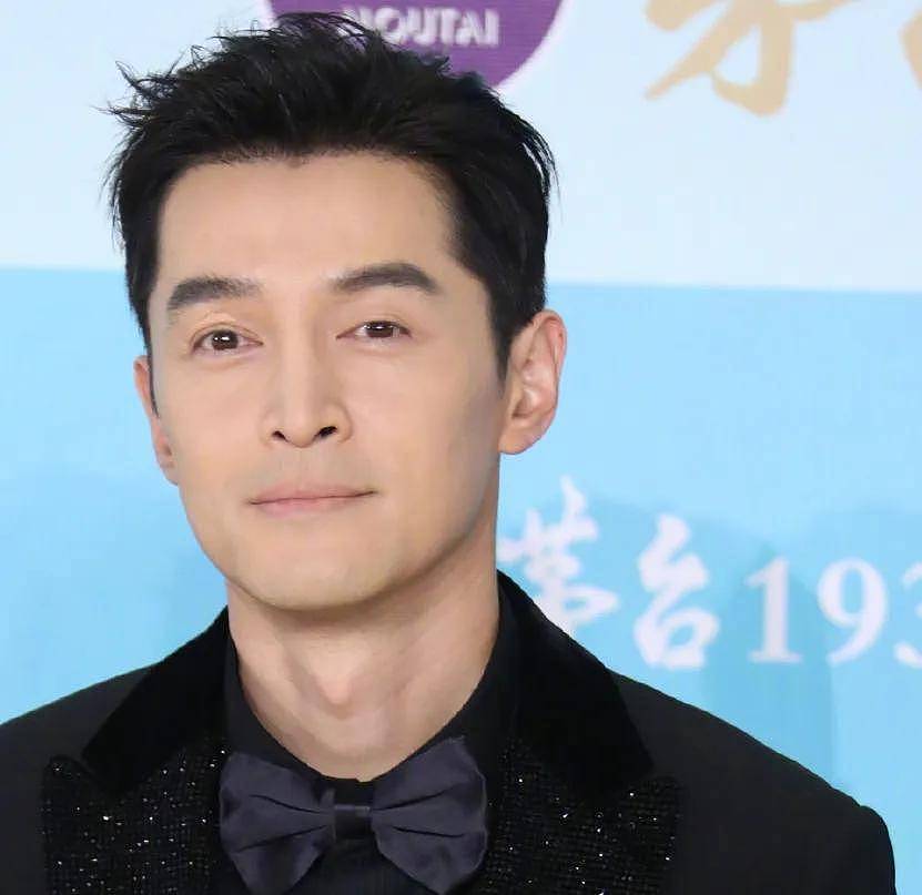 白玉兰奖红毯生图来了！杨幂脸上凸起一条线，杨紫用力过猛妆太浓 - 26