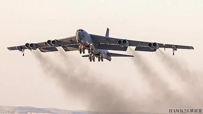 美国空军一架B-52H战略轰炸机坠毁 刚换装新型雷达 机上8人遇难 - 6