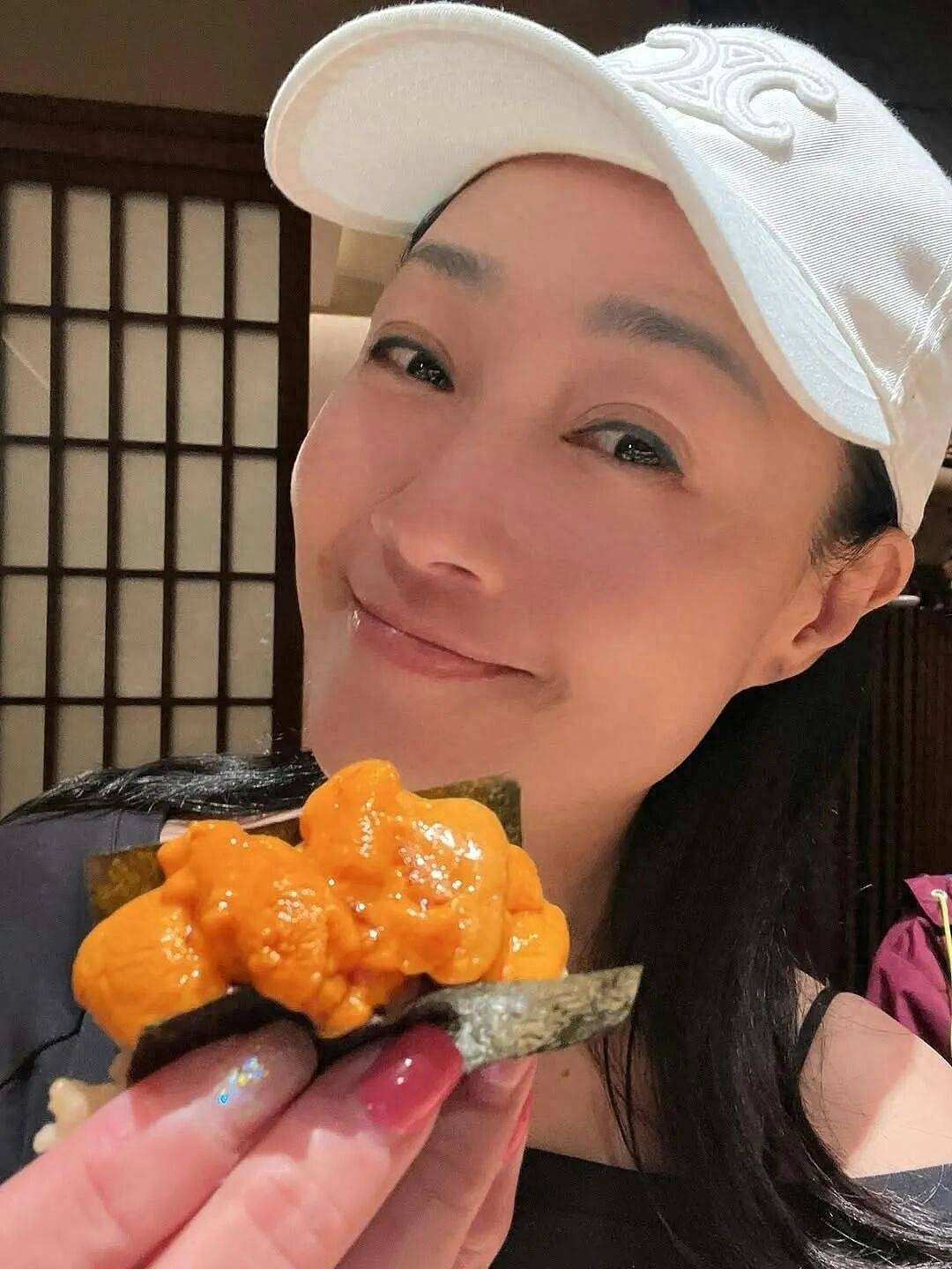 TVB知名女星3000尺内地豪宅曝光，直言香港200万只能买洗手间 - 1