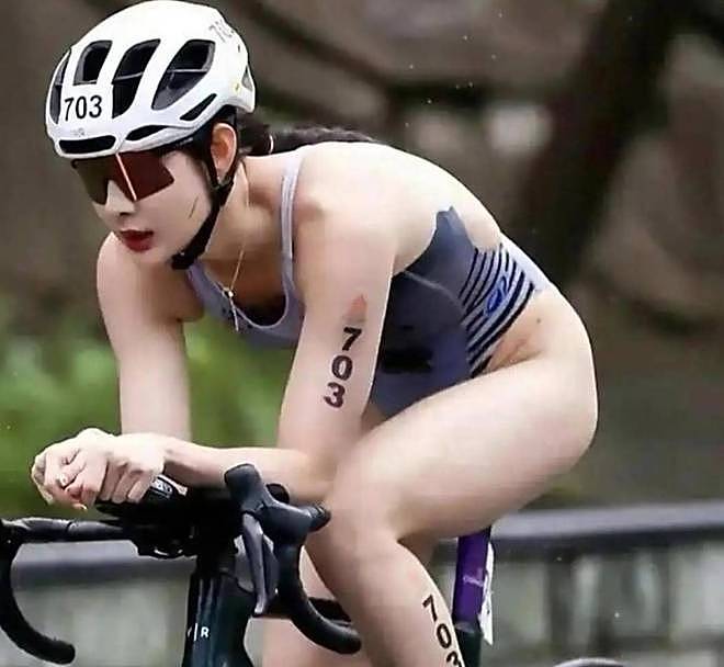 冯竟爽因穿高开衩三角连体服被网暴五年，铁三女神霸气回应！ - 4