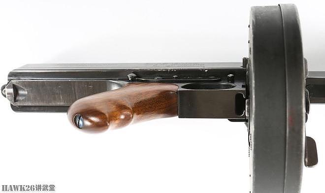 细看：M1921A1汤姆森冲锋枪 附送原装FBI蓝色天鹅绒内衬硬质枪盒 - 5