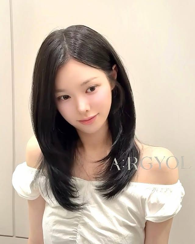 素丝裁韵：韩式层次感黑长直的清新美学 - 14