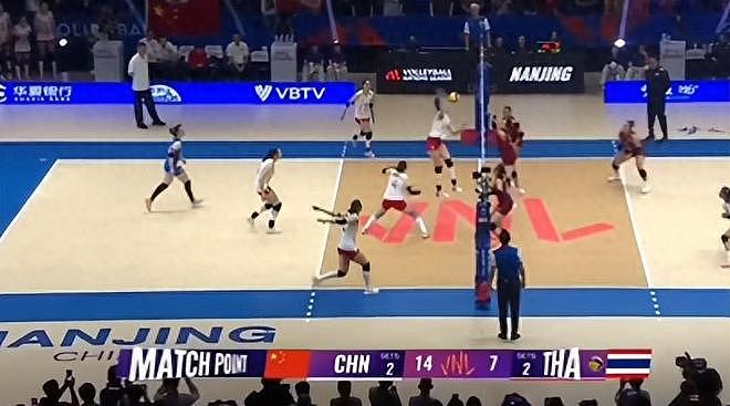老将临危救场！中国女排苦战五局拿下泰国！三大短板亟待整改！ - 1