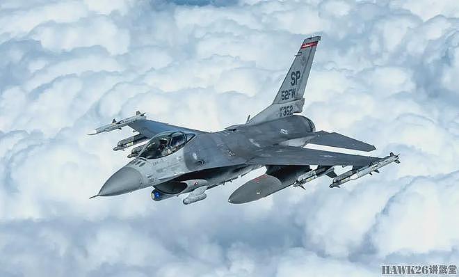 F-16战斗机携带激光制导火箭弹巡逻中东 疑似击落胡塞武装无人机 - 4