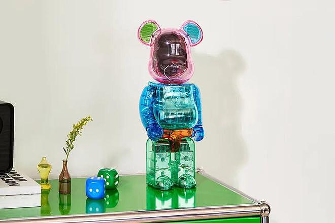 从奢品到数码全面刷屏！透明美学为何永不退场？ - 15