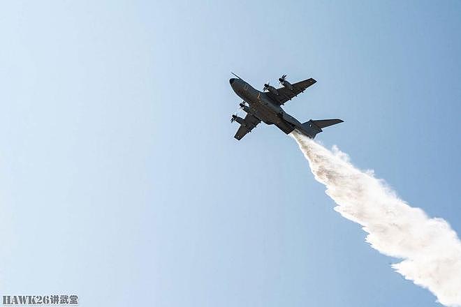 法国空军测试A400M运输机灭火套件 不改装机身 携带20吨阻燃剂 - 6
