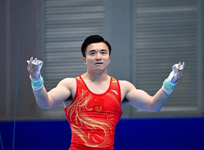 恭喜！31岁中国奥运冠军领证结婚：妻子温婉美丽，郎才女貌很般配 - 3