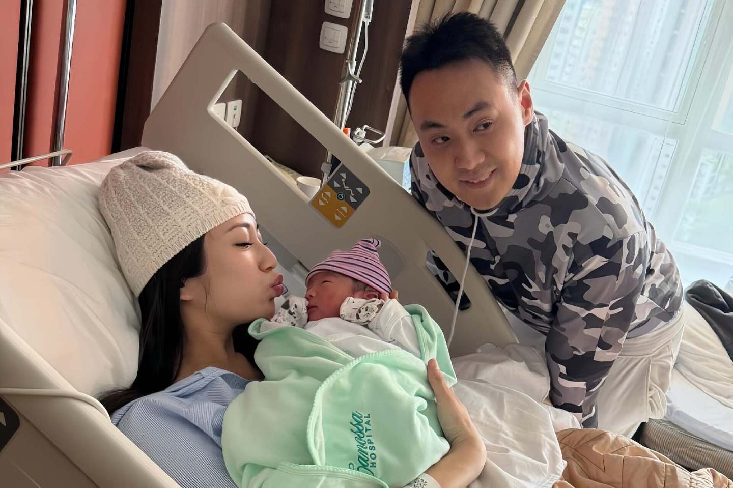 恭喜!TVB前知名女星宣布平安生子,带浓妆分娩偶像包袱重 - 5