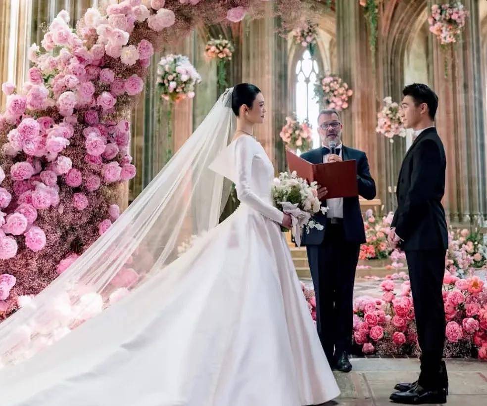 奚梦瑶婚礼口碑翻车！何猷君公司股价波动，网友一吐槽就被删评 - 10