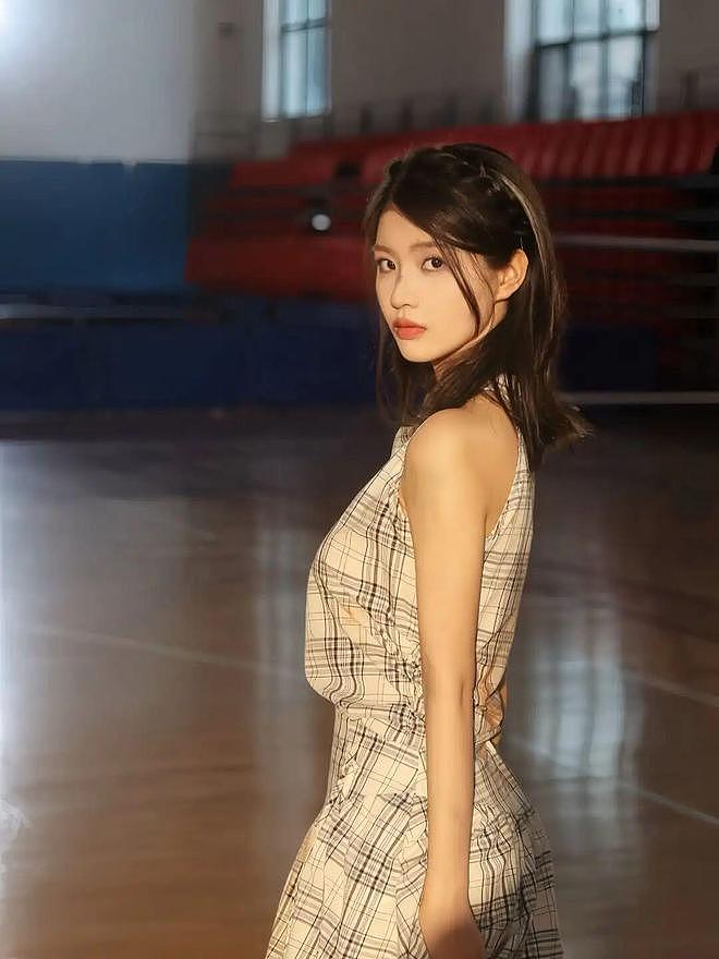 女演员陈沐琳，看过她演的短剧吗？ - 6