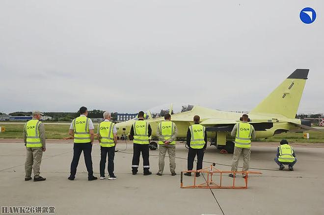 雅克-130M原型机成功完成首飞 高级教练机成功拥有多种作战能力 - 7