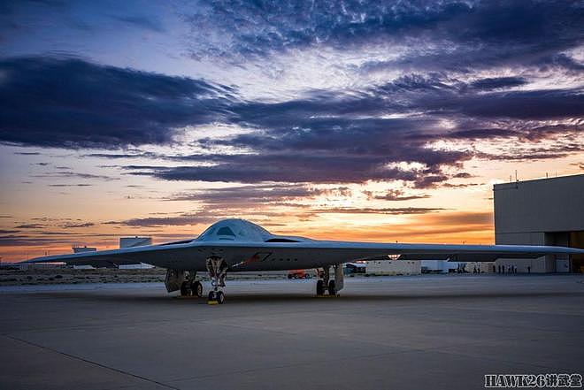 B-21“突袭者”隐形轰炸机进入战备状态 美国现代化改造空军基地 - 5