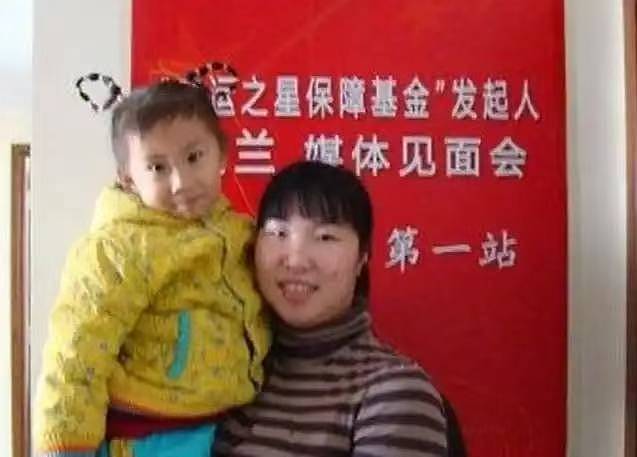 长跑冠军艾冬梅：被克扣20万，脚畸形带娃卖菜，生活窘困贱卖奖牌 - 2