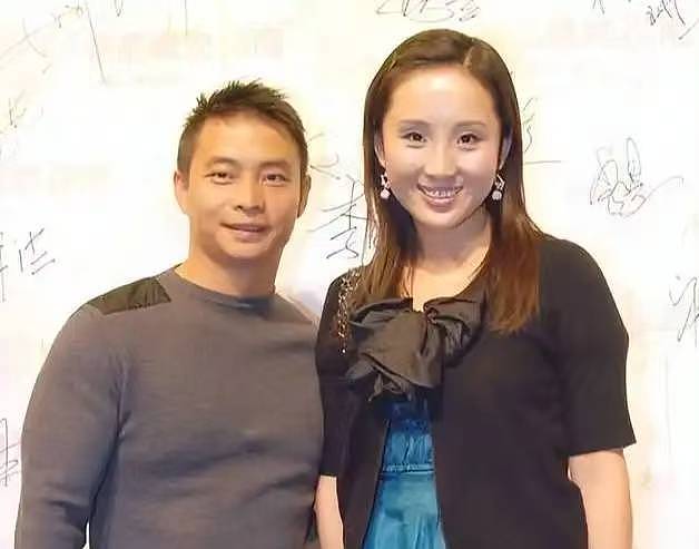 奥运冠军李小双：53岁满头白发，身家过亿，与妻子恩爱23年仍无子 - 6