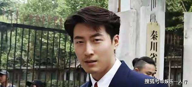 《主角》:直到刘红兵离婚,花彩香临终点醒胡三元,才知忆秦娥真面目 - 9
