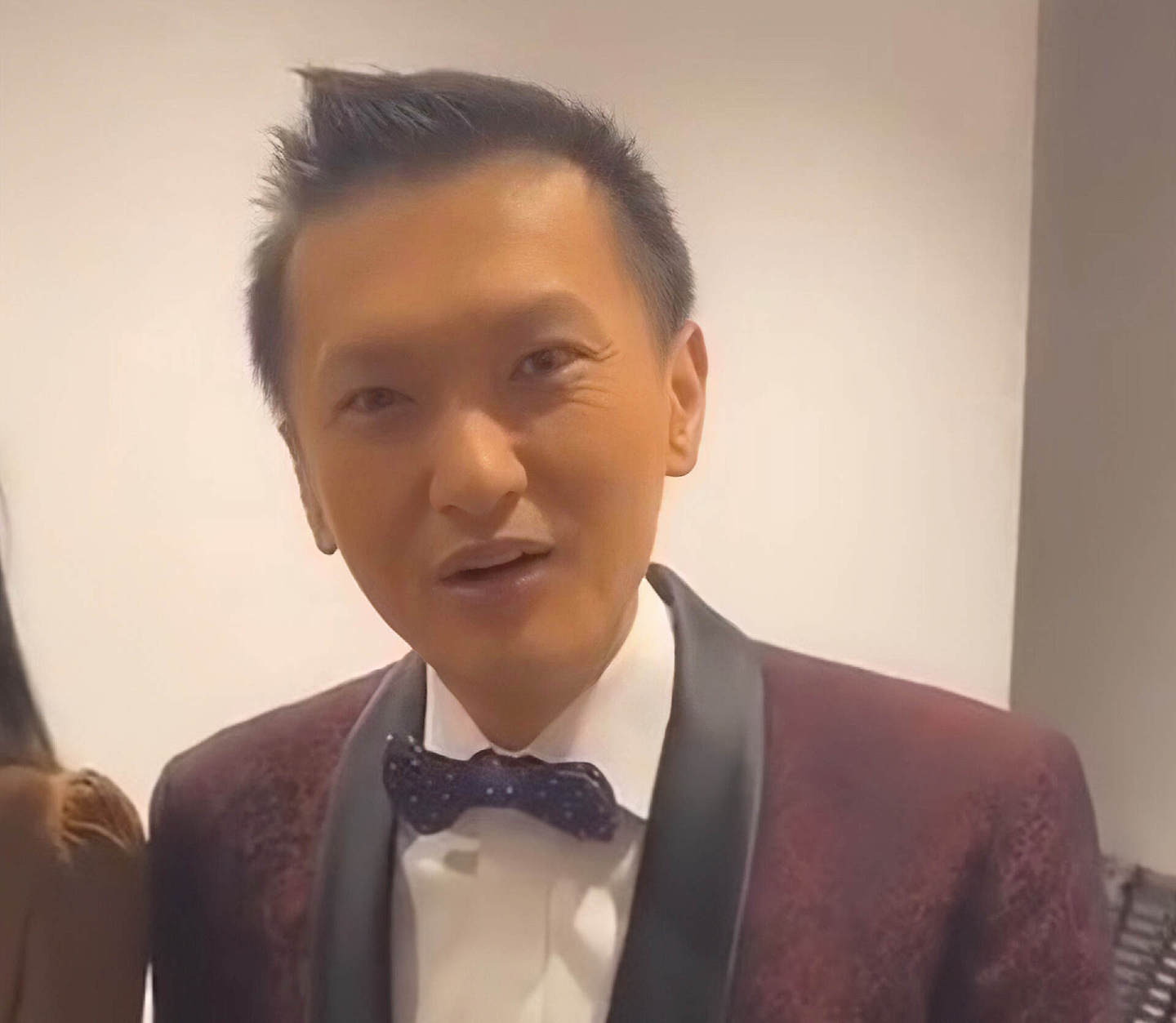 香港知名演员已立好遗嘱，财产全部留给妻子，儿子患有自闭症 - 5