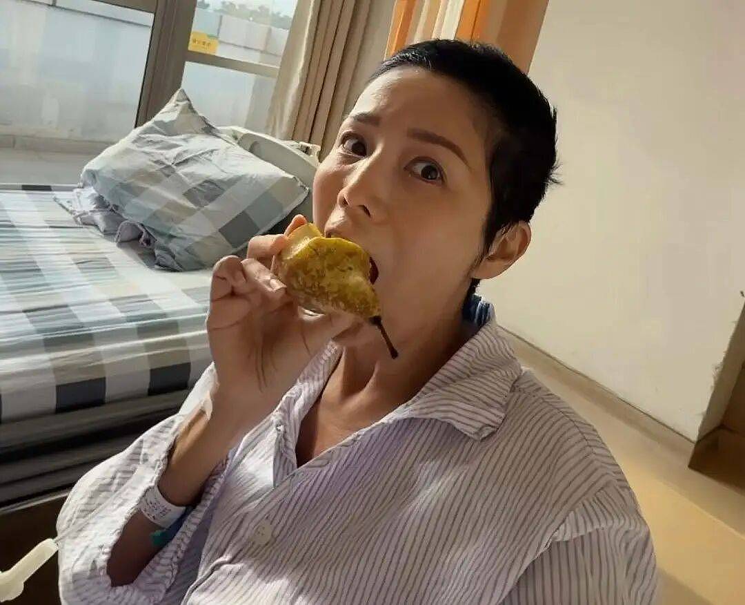 香港女星癌症末期突发肺炎,有死亡风险,在深圳住院化疗 - 3