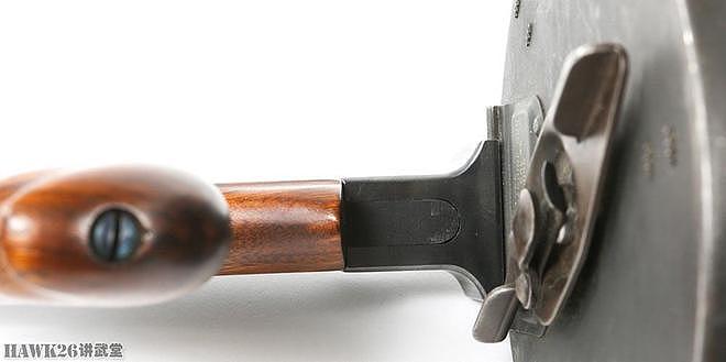 细看：M1921A1汤姆森冲锋枪 附送原装FBI蓝色天鹅绒内衬硬质枪盒 - 6
