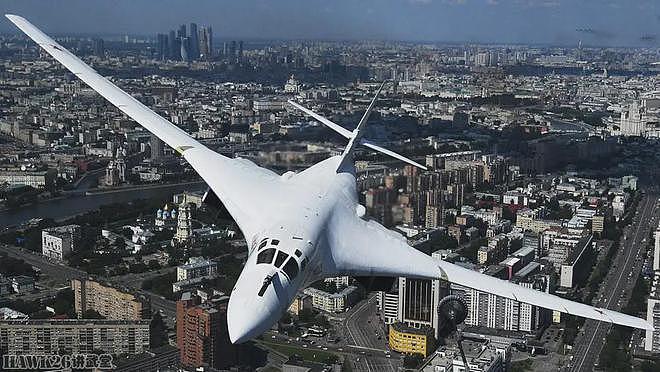 乌克兰“蛛网行动”袭击俄罗斯空军基地 13架飞机被摧毁损失惨重 - 1