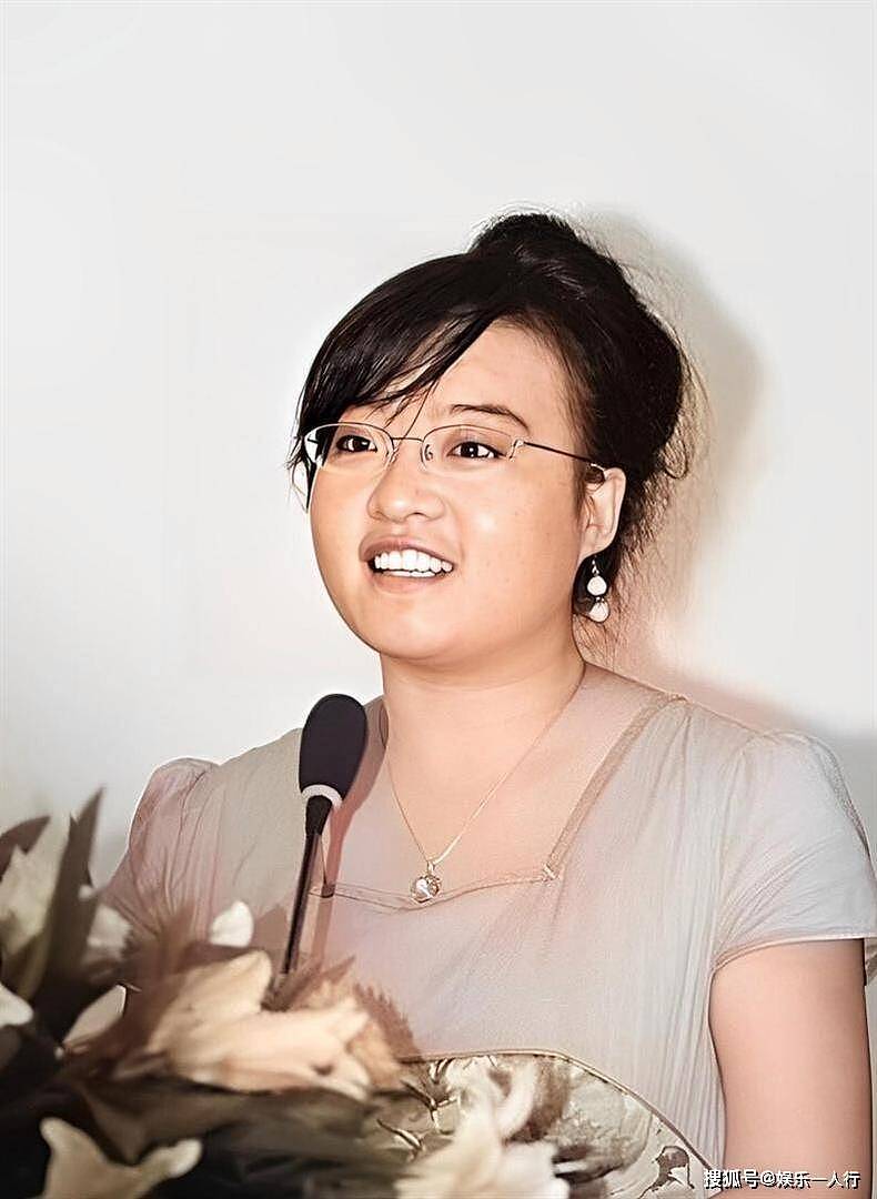 魏敏芝现状:赴美转行做导演,定居夏威夷,如今40岁胖到难辨认 - 7