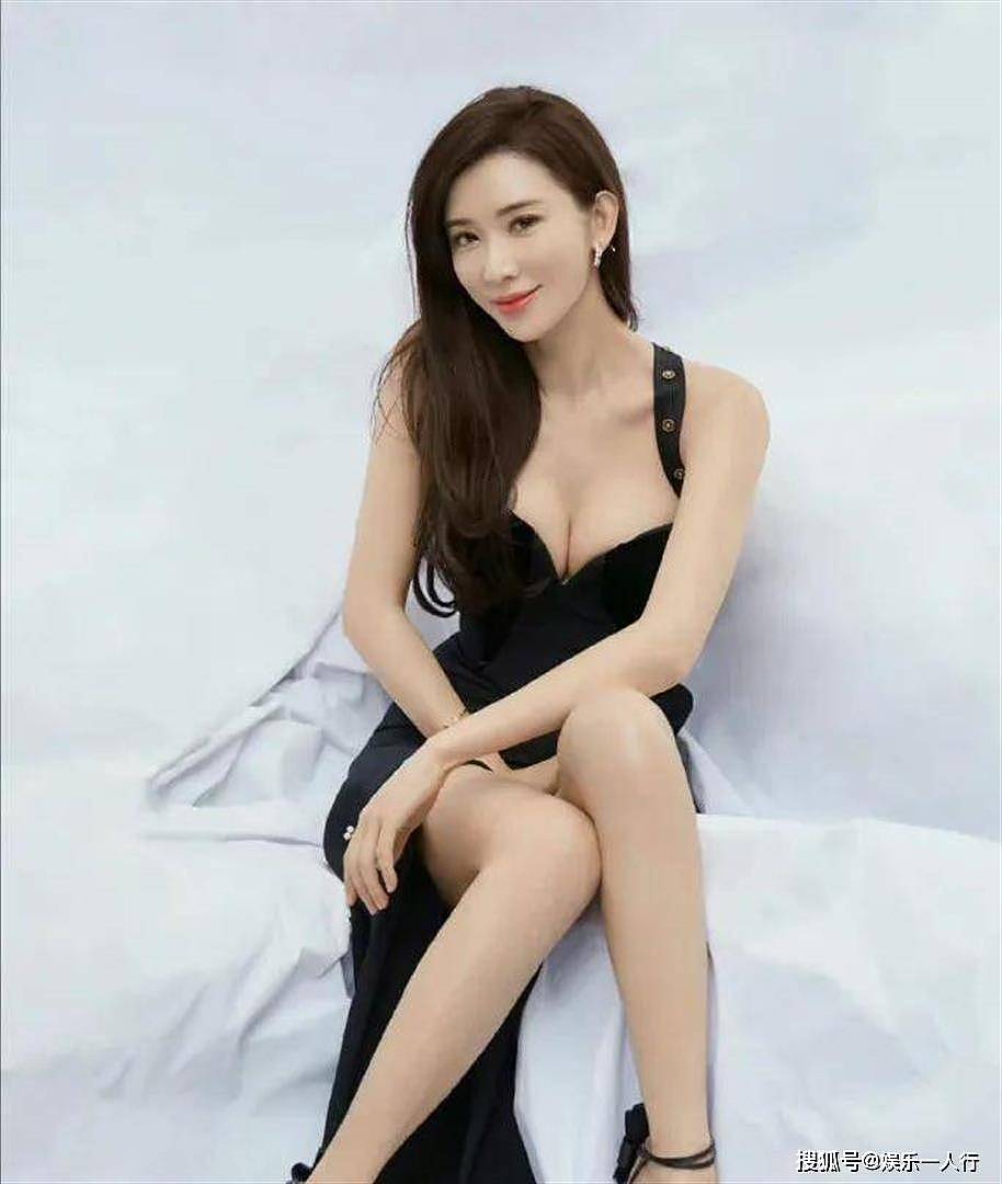 小S送蔡康永花篮玩梗“别得意”，林志玲戴回口罩：她在日本混得没那么好？ - 4