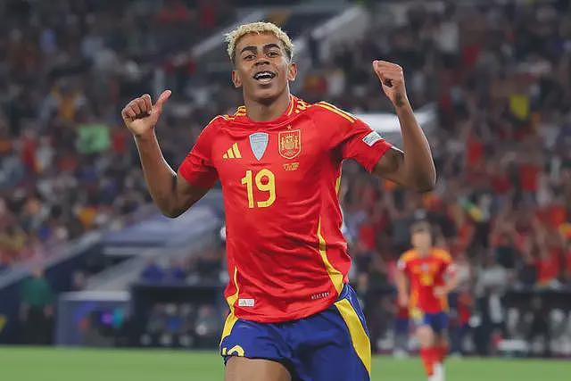 世界杯10大巨星：梅西C罗领衔 4名金球先生 法国巴西各2人 - 5