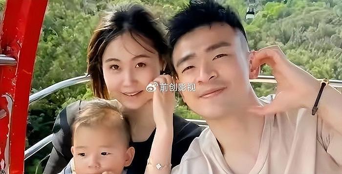 Olympic champion is so popular! The live broadcast sold goods for 375,000 yuan in 2 hours, and his 2-year-old son also signed a contract with the live broadcast company - 3