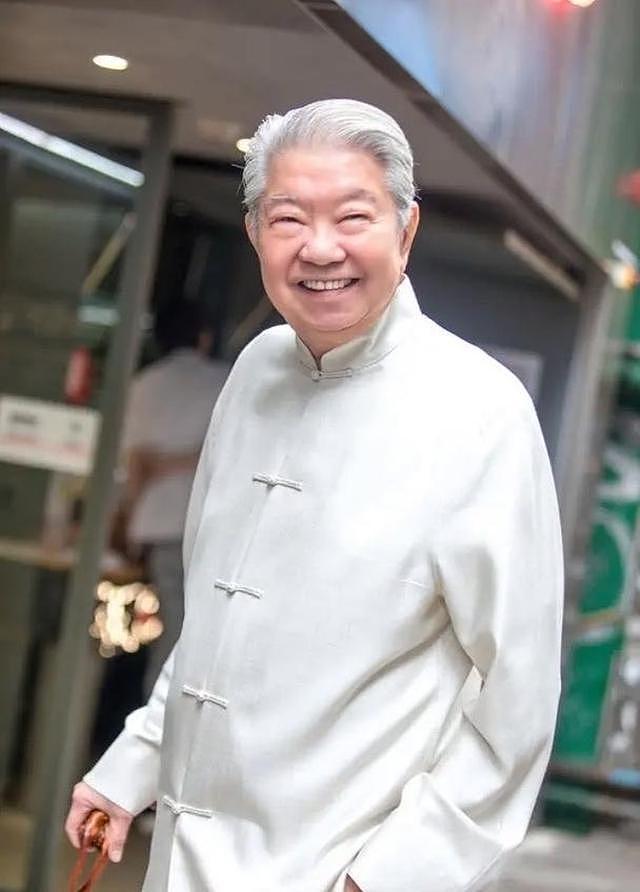 蔡澜无儿无女18亿遗产怎么分？助理霸气回怼，讽刺网友是八公八婆 - 7