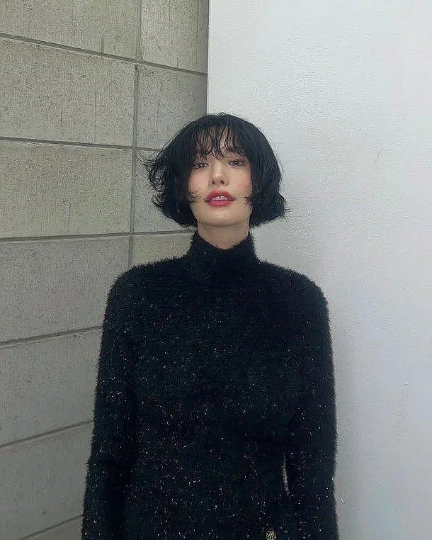韩国知名女星,回应恋爱传闻后,公开职场态度,晒出写真大片 - 8